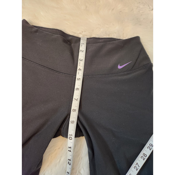 Nike Dri Fit Women's Black Solid Stretch Mid Rise Cropped Leggings Size Small - Picture 6 of 7